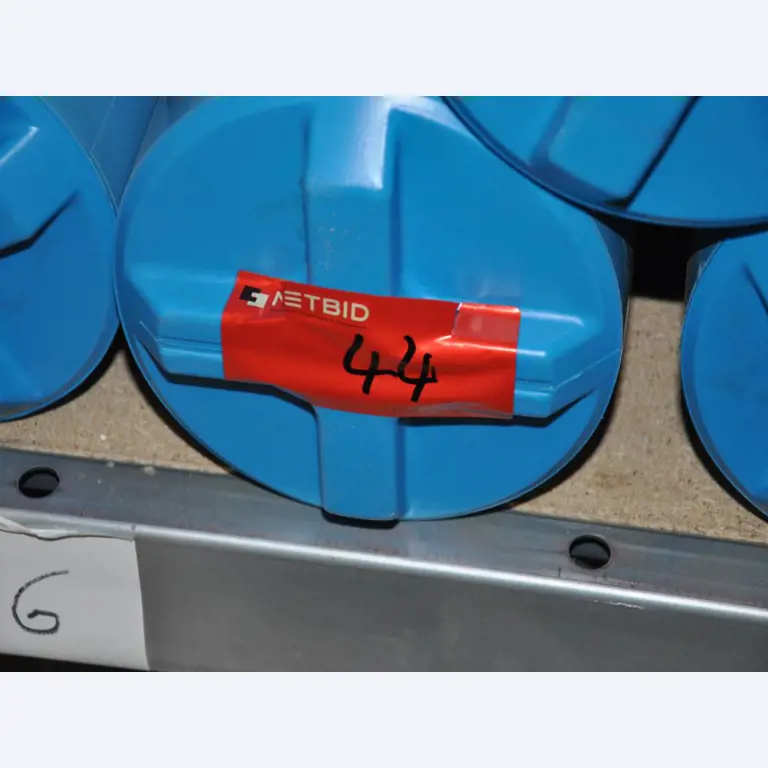 Machines, tools, merchandise / workshop equipment of the automobile sector / <br>tyre service-9
